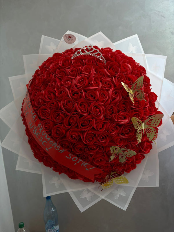 Buchet 101 „Cea mai frumoasă soție” Crown