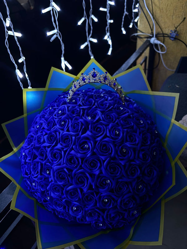 Buchet 101 Royal Blue Crown