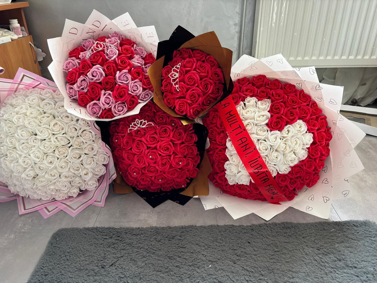 Buchet 51 trandafiri de sapun